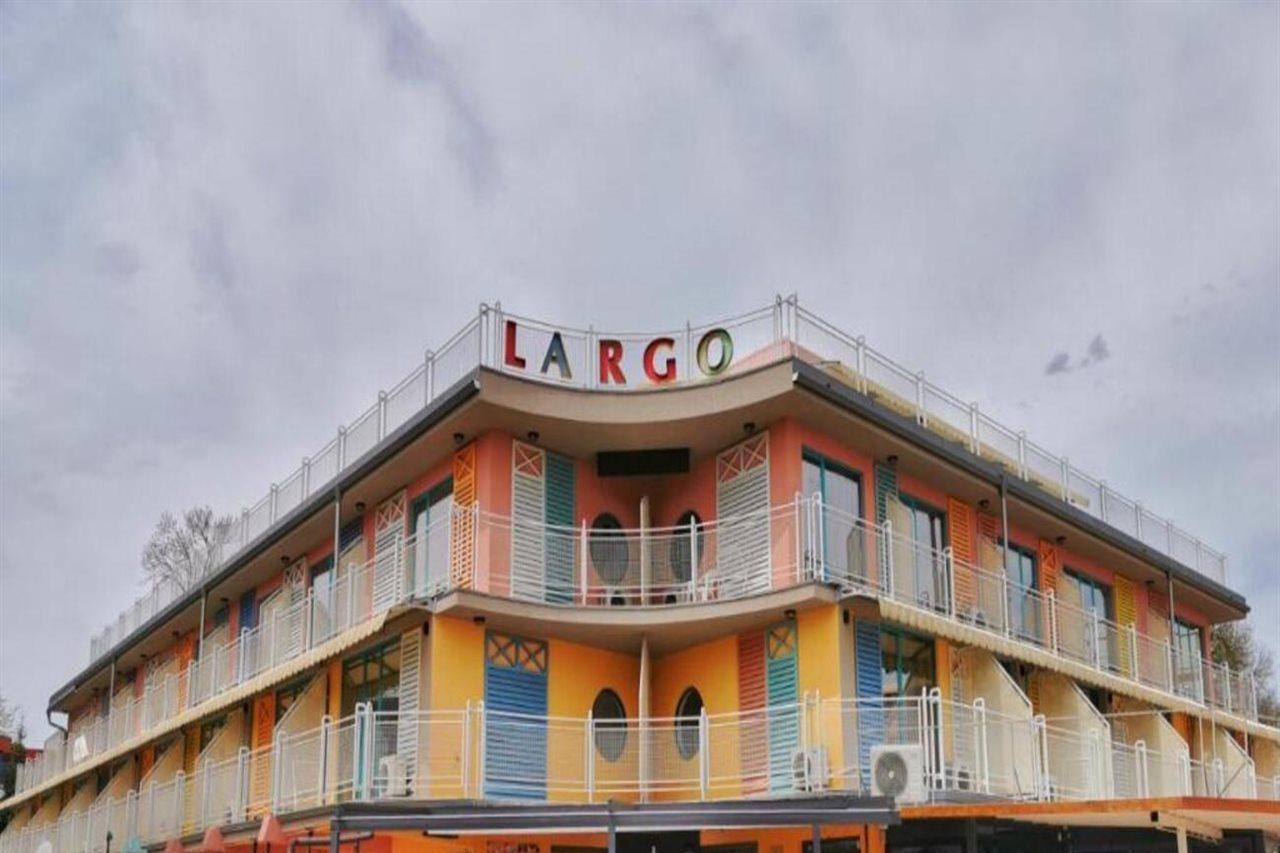 Hotel Largo Σάνι Μπιτς Εξωτερικό φωτογραφία