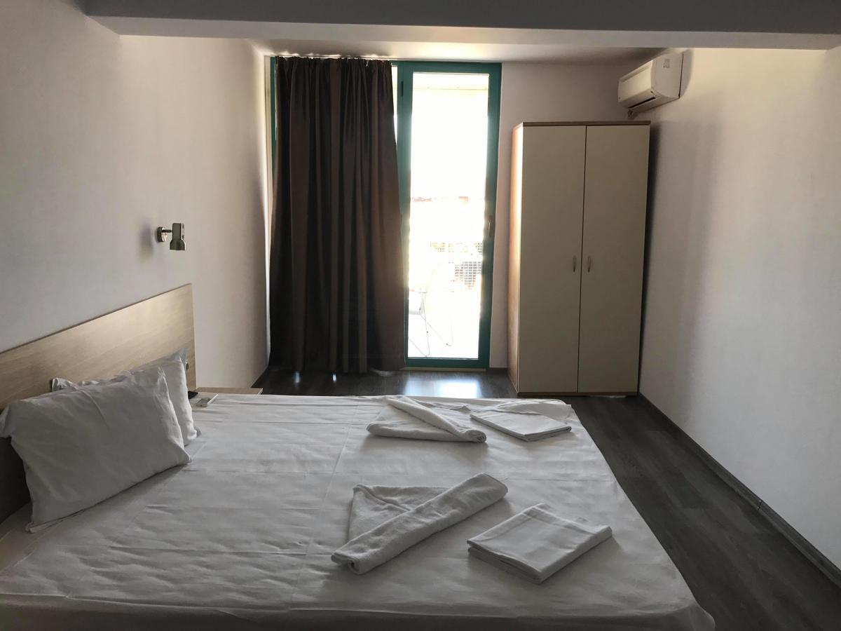 Hotel Largo Σάνι Μπιτς Εξωτερικό φωτογραφία