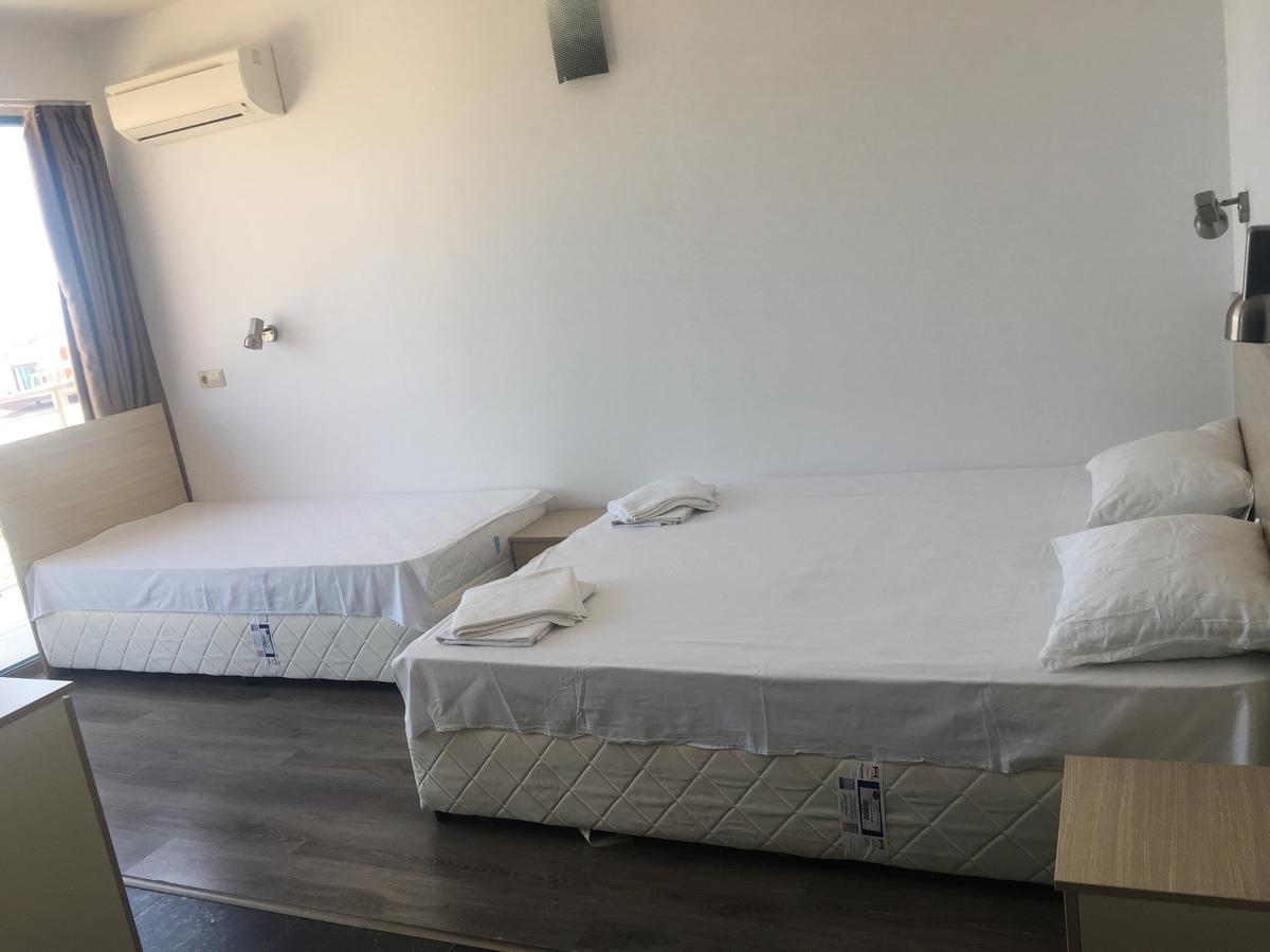 Hotel Largo Σάνι Μπιτς Εξωτερικό φωτογραφία
